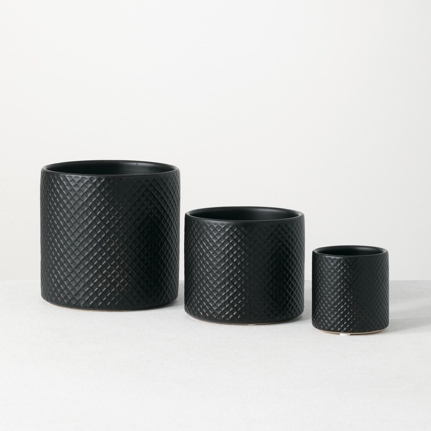 BLACK TEXTURED POT SET OF 3