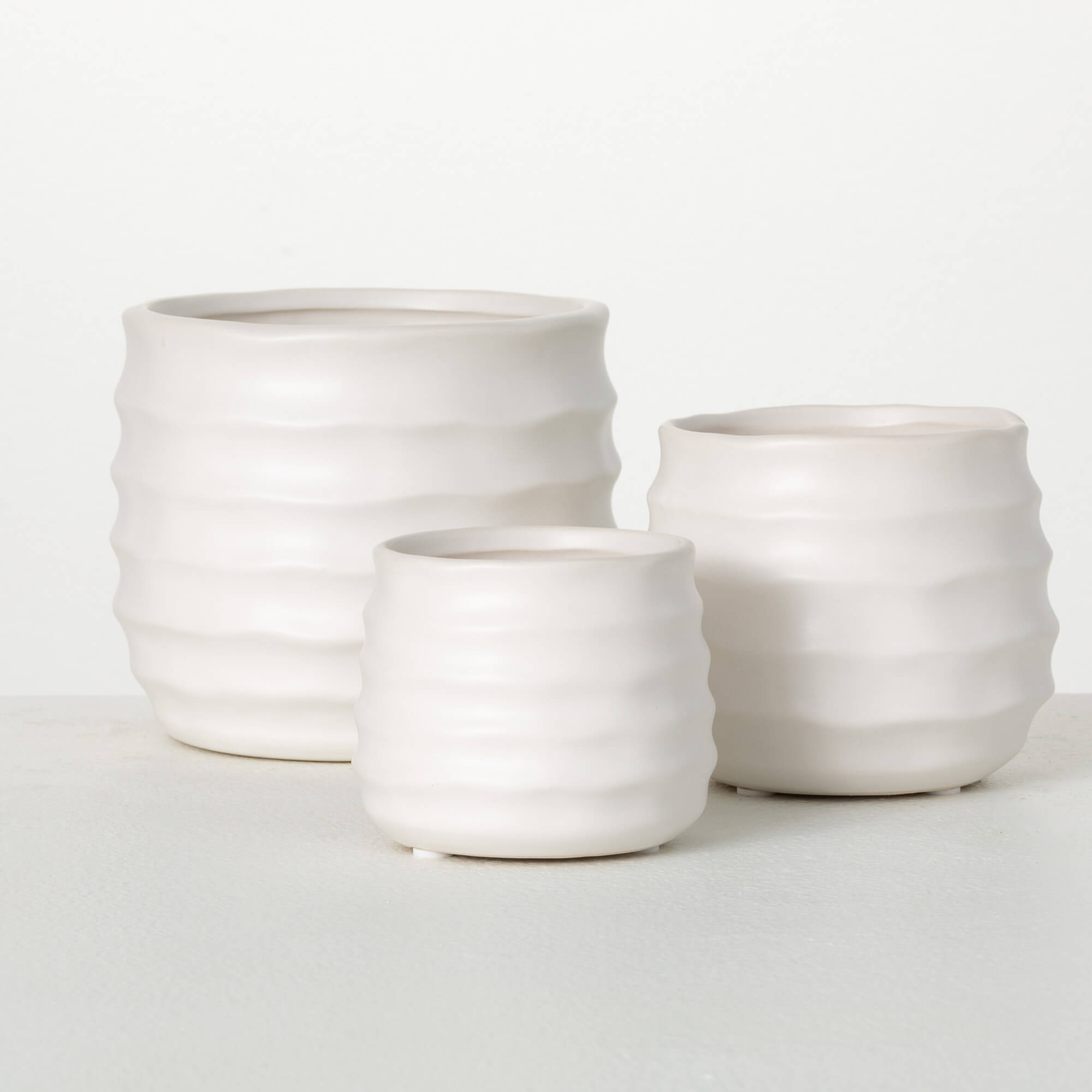 MATTE IVORY RIBBED ROUND POTS