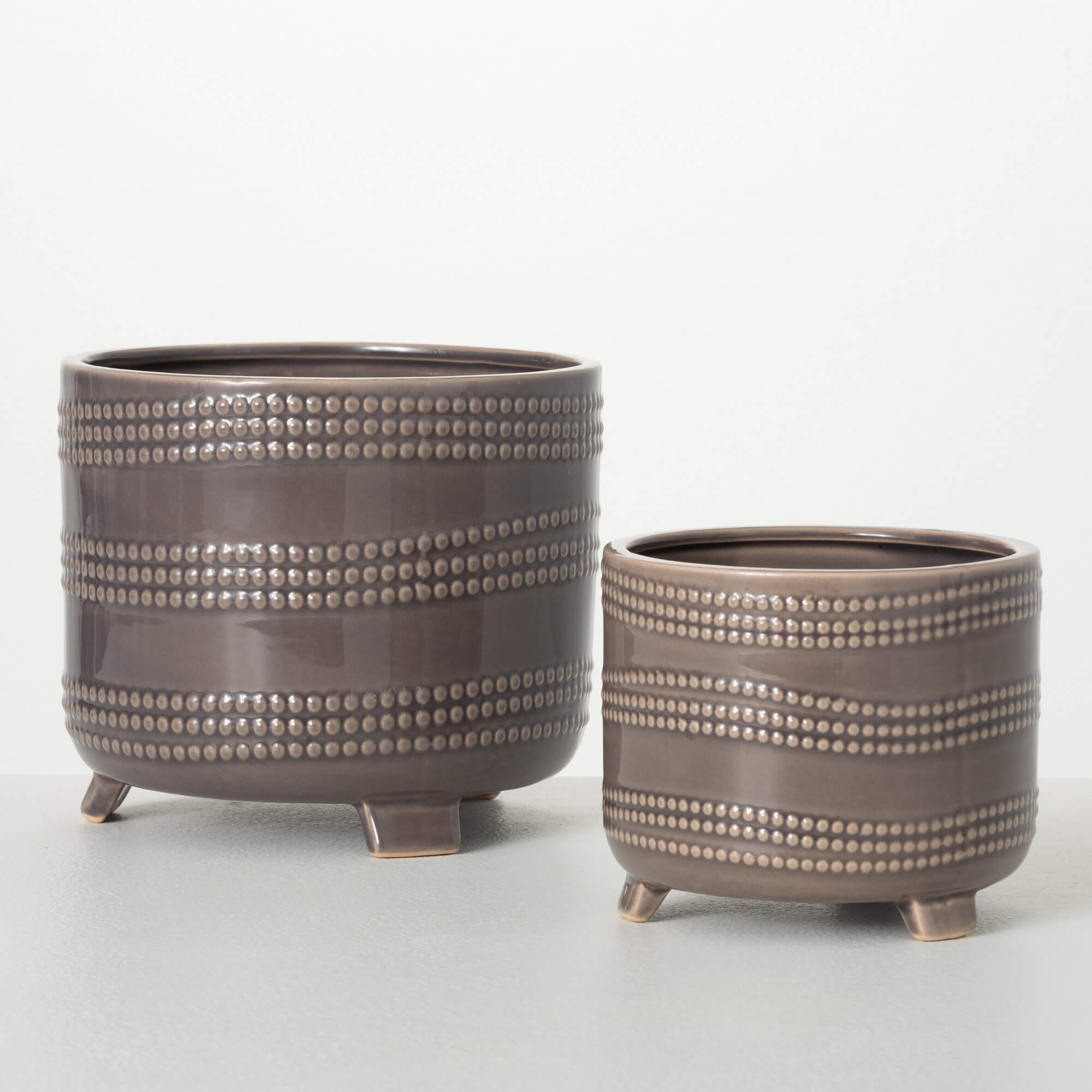 BEADED TEXTURED FOOTED POTS