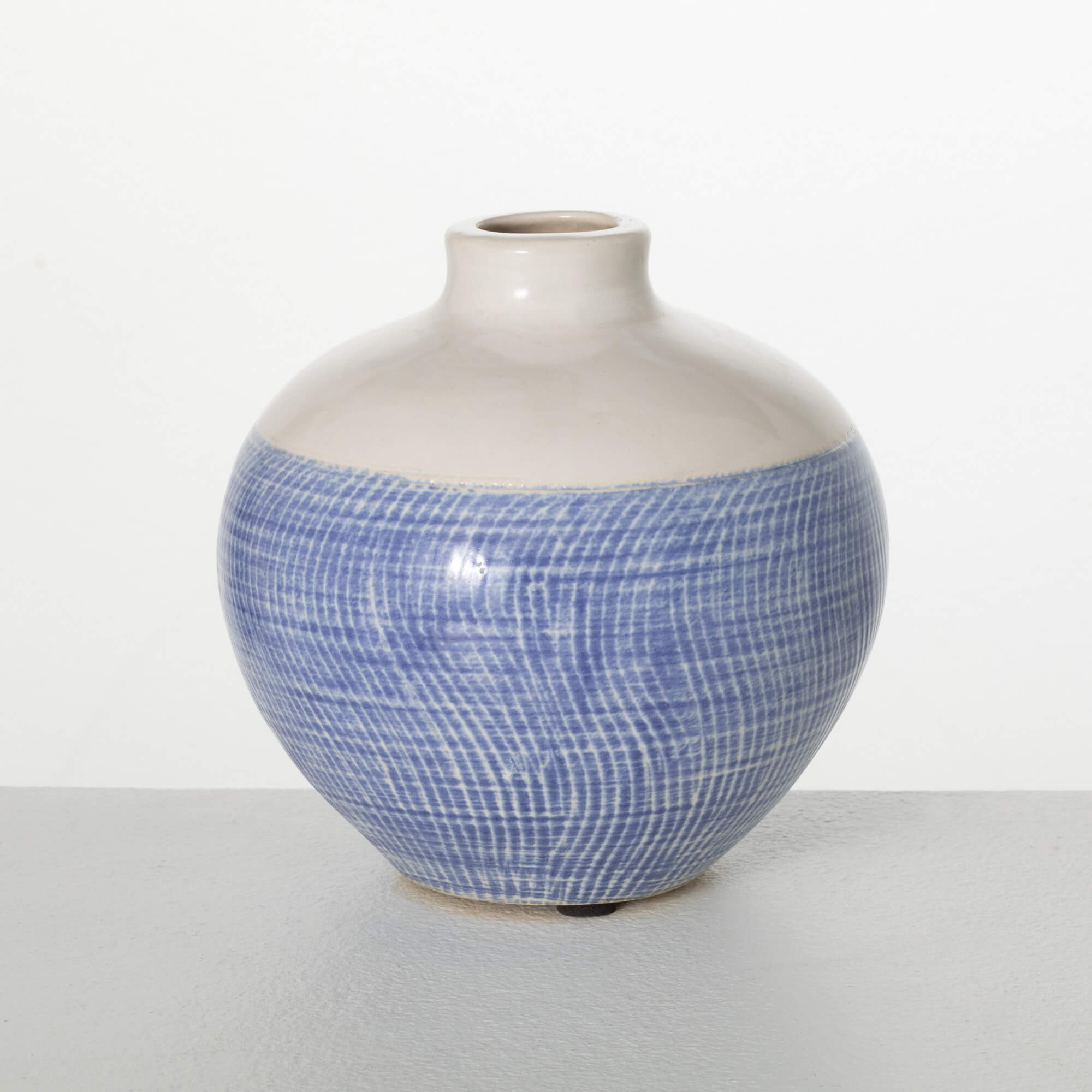 BLUE SPOTTED NARROW NECK VASE