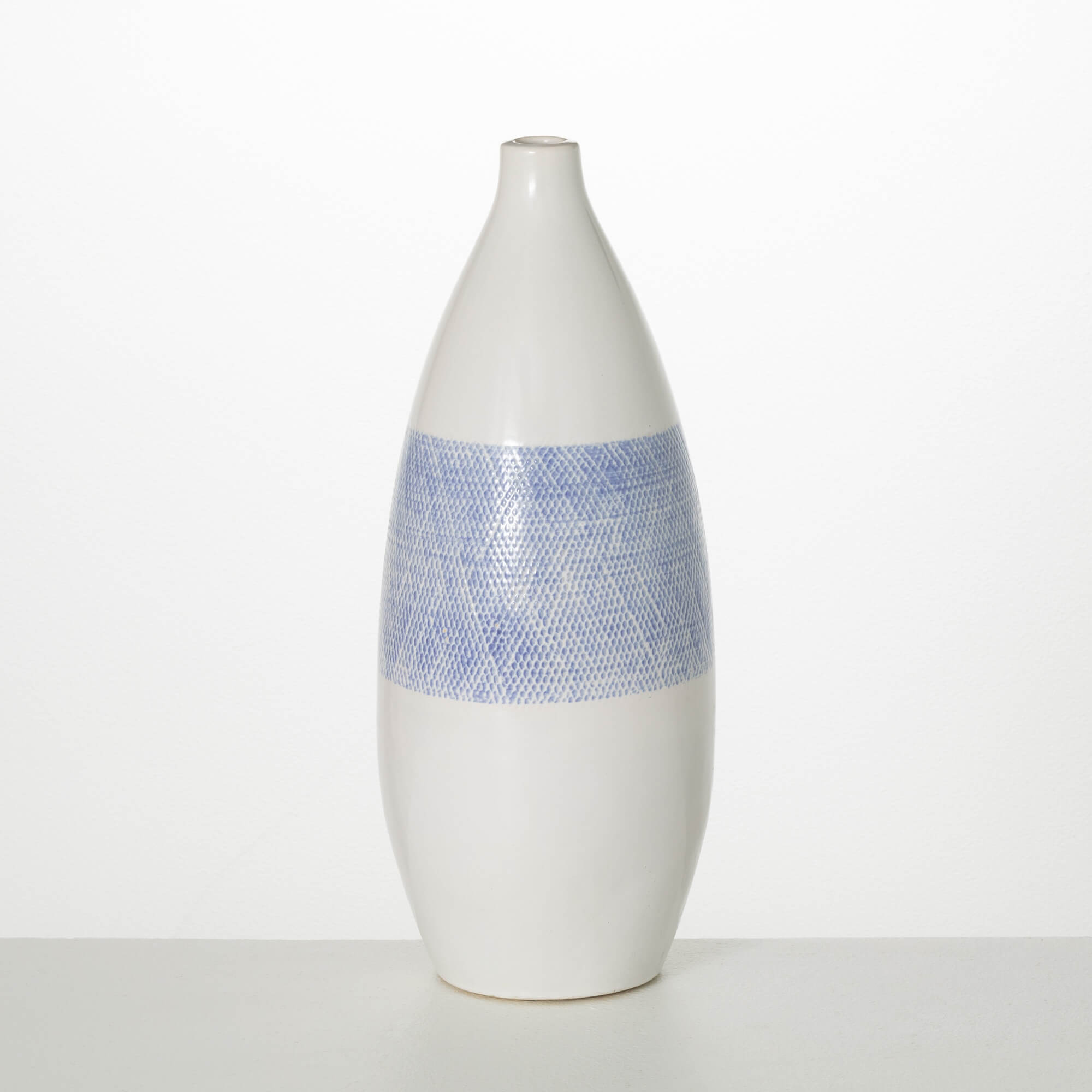 PATTERNED VASE