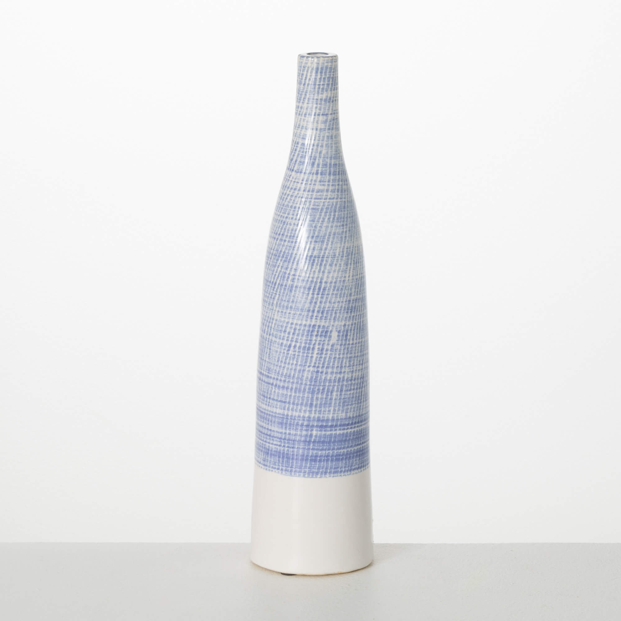 PATTERNED VASE