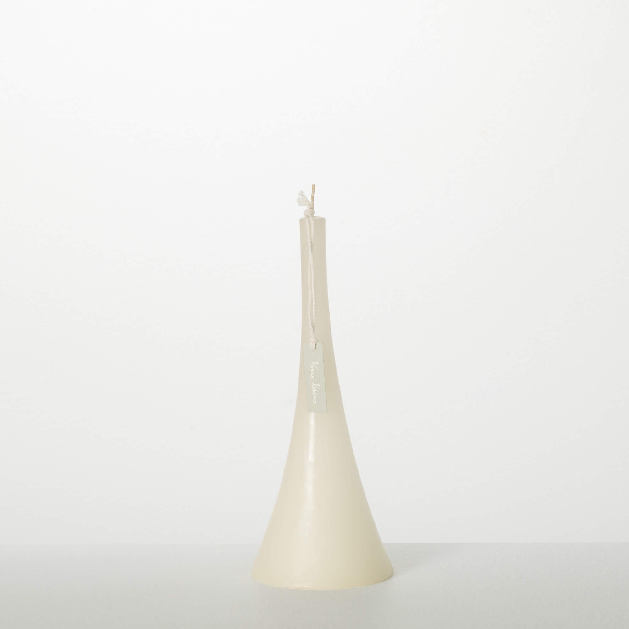 SMALL WHITE TRUMPET CANDLE