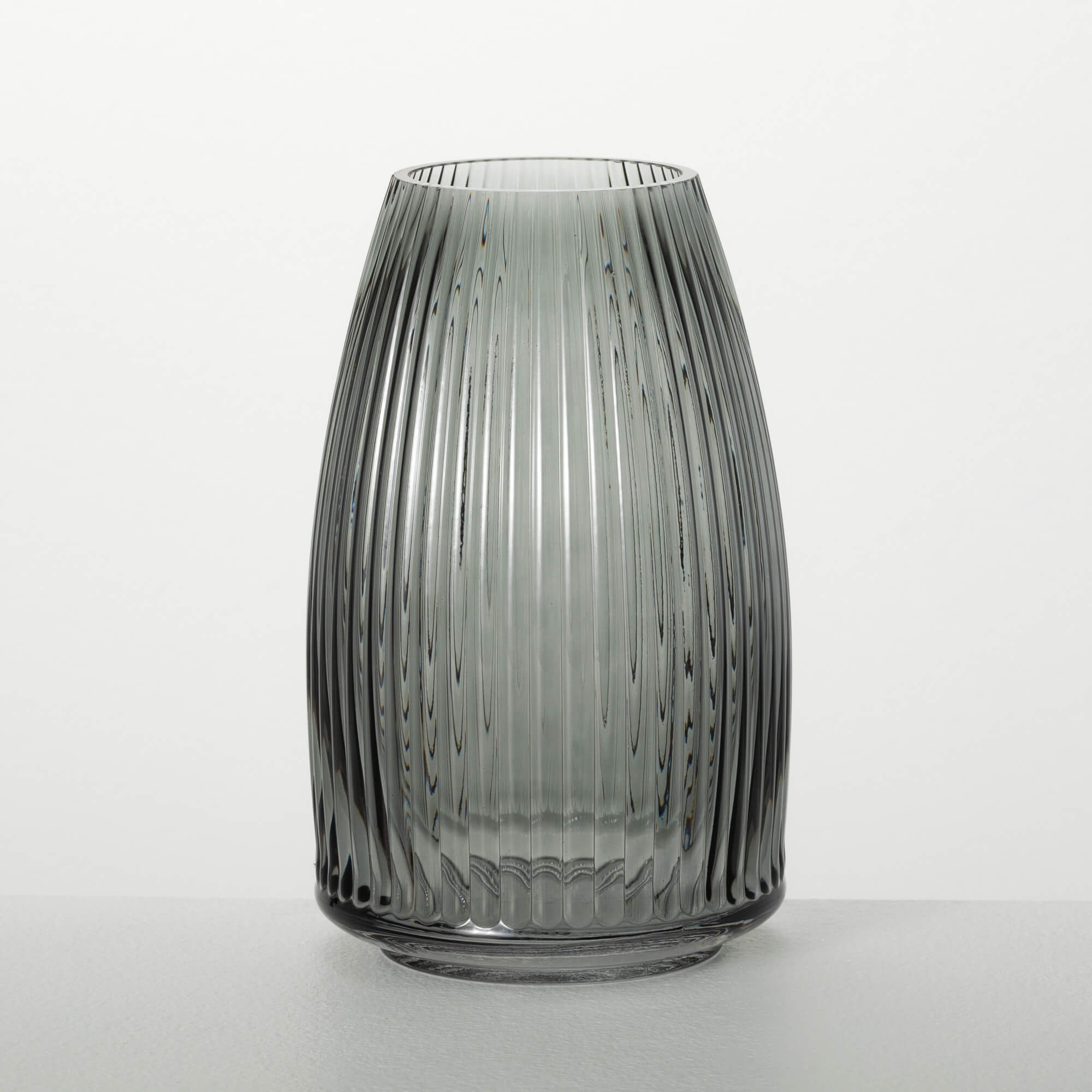 RIBBED BLACK VASE