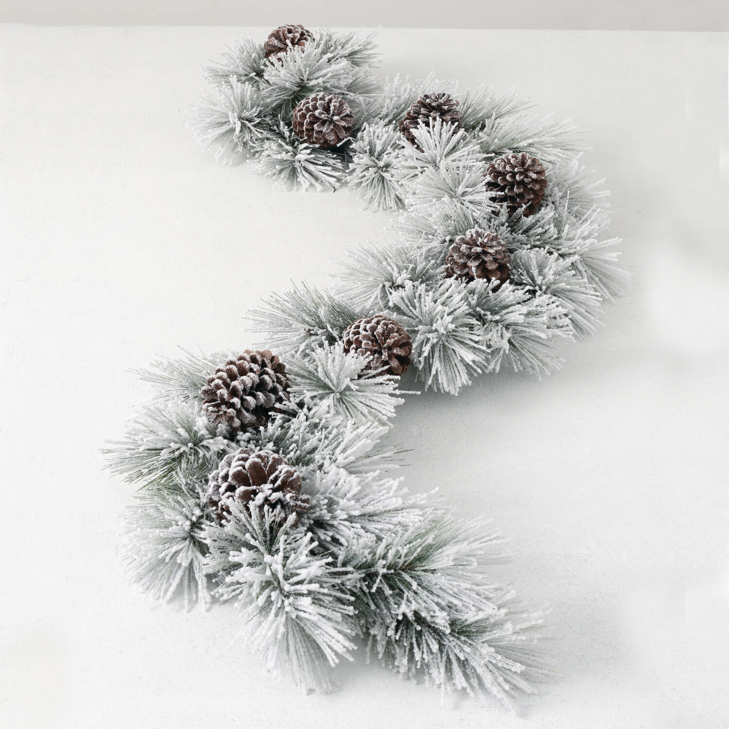 FLOCKED PINE & CONE GARLAND