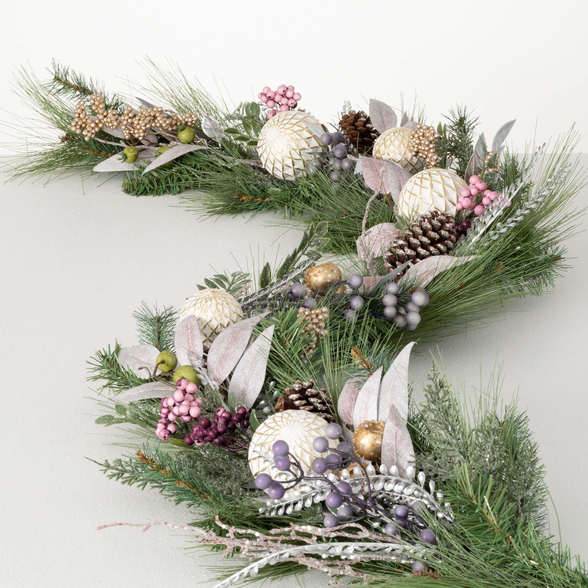 MIXED BALL PINE GARLAND