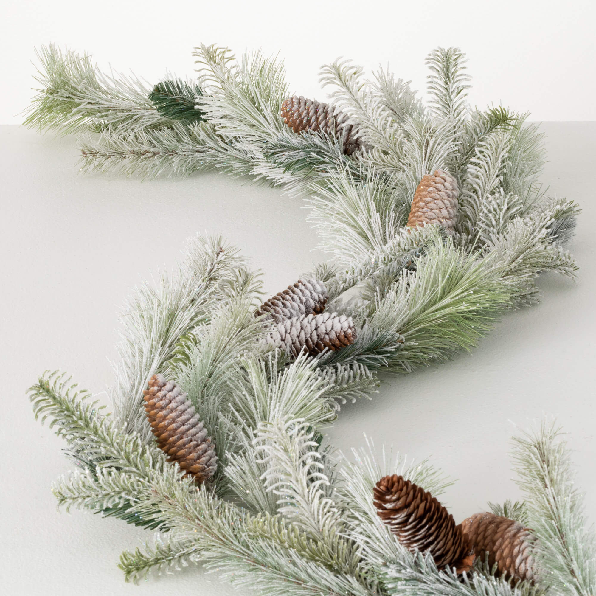 SNOWY PINECONE GARLAND