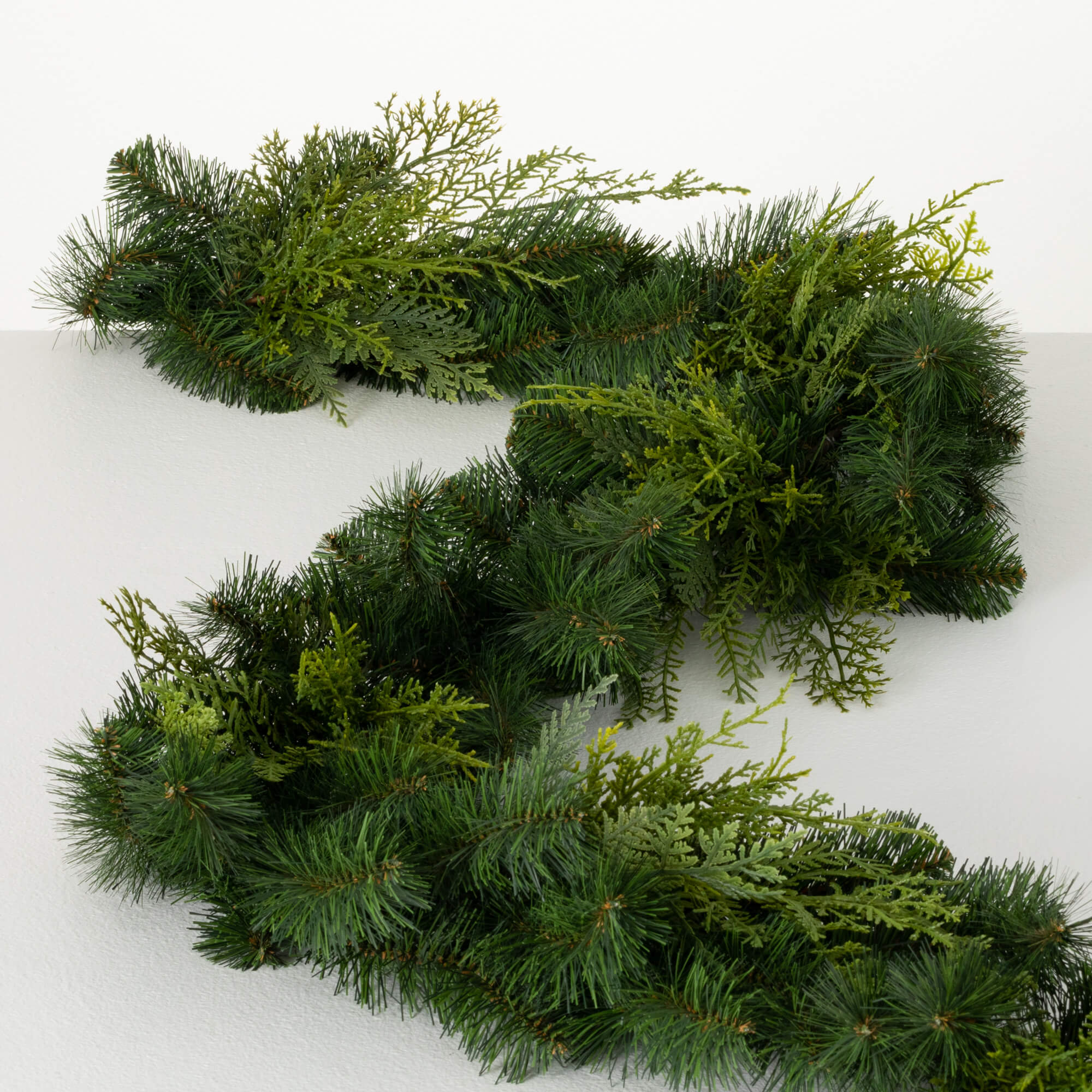 LUSH GREEN DOUGLAS FIR GARLAND