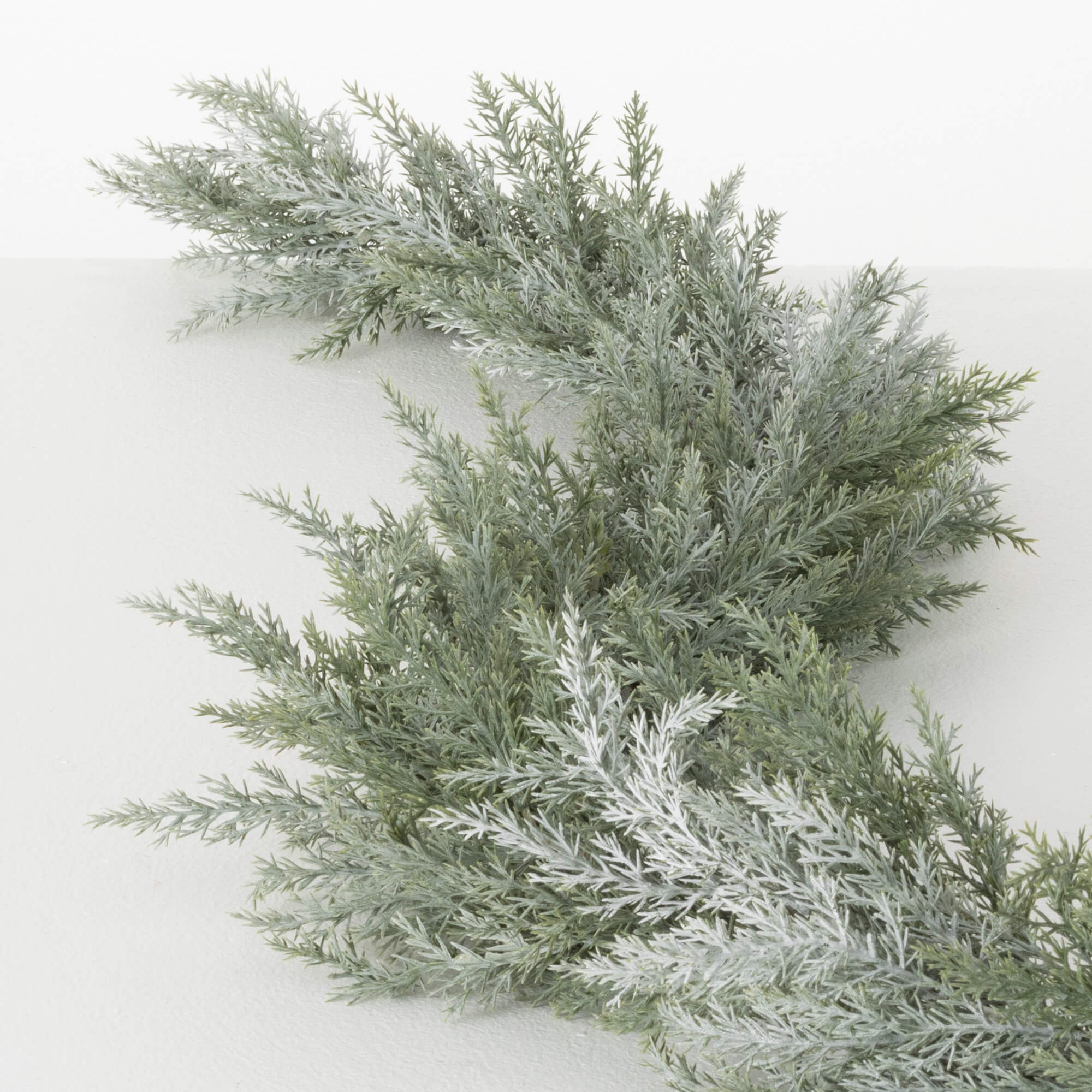 FROSTED BLUE CEDAR GARLAND