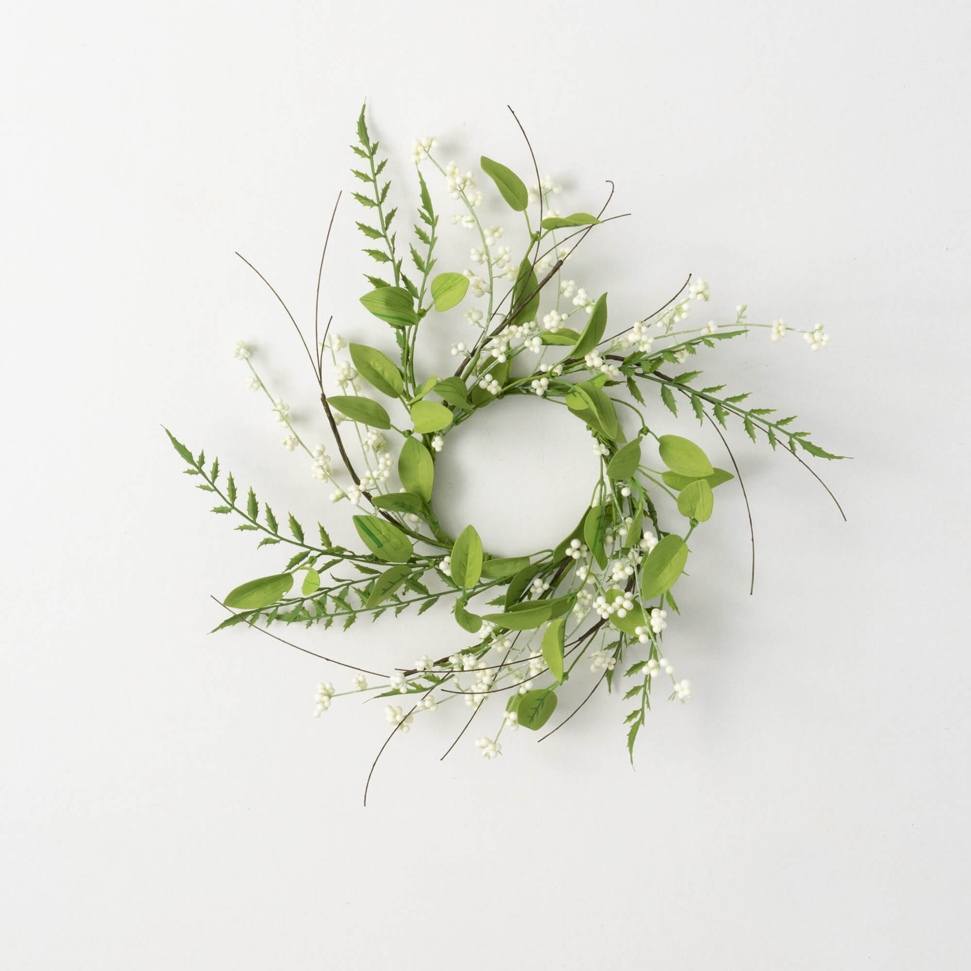 LUSH LEAF BERRY MINI WREATH