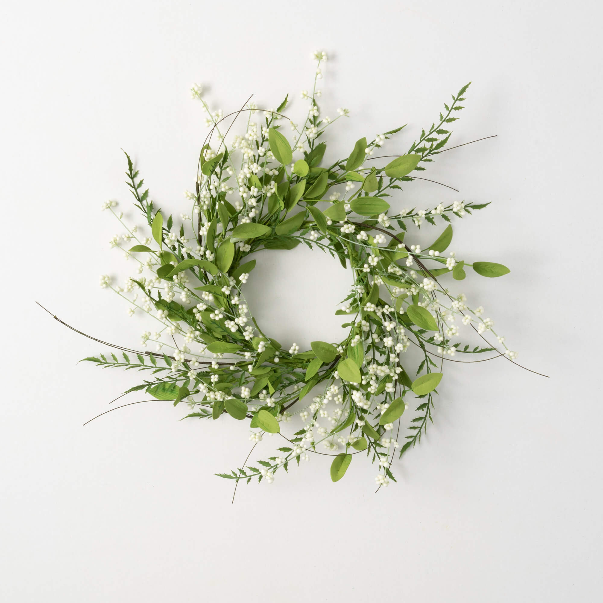 LUSH LEAF BERRY SMALL WREATH