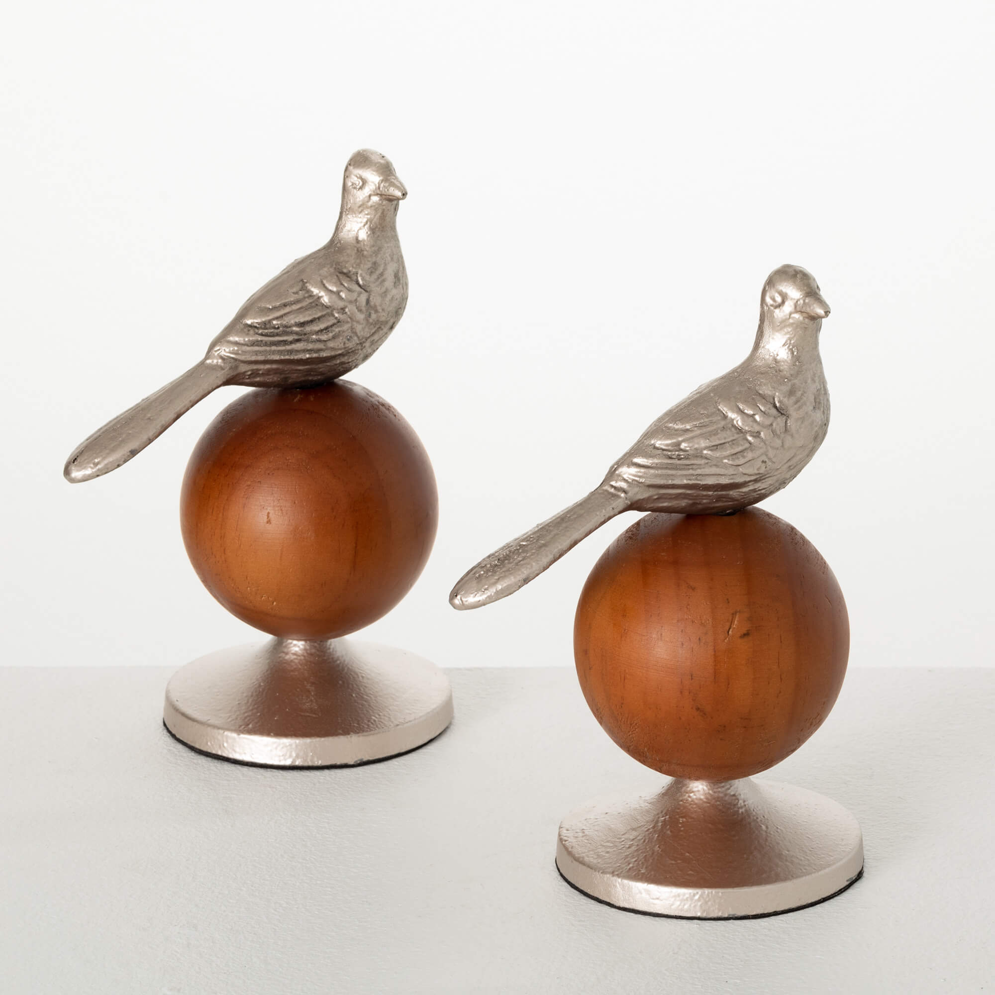 WOOD AND METAL BIRD FIGURE SET