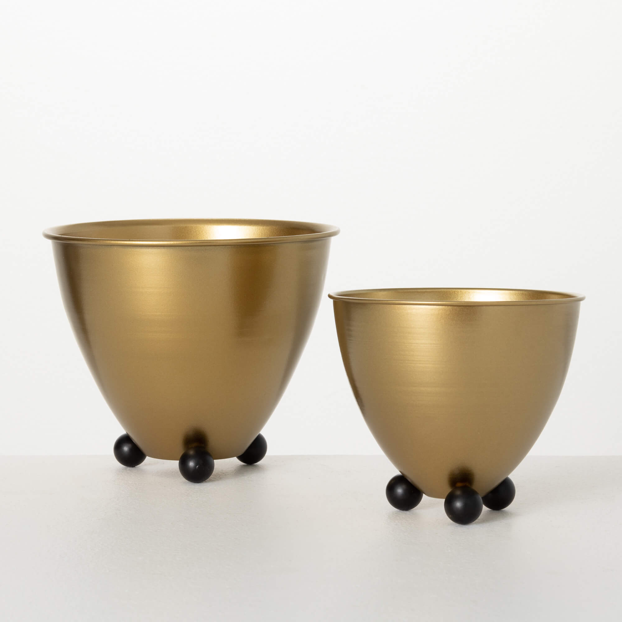 ELEGANT GOLD FOOTED CONTAINERS