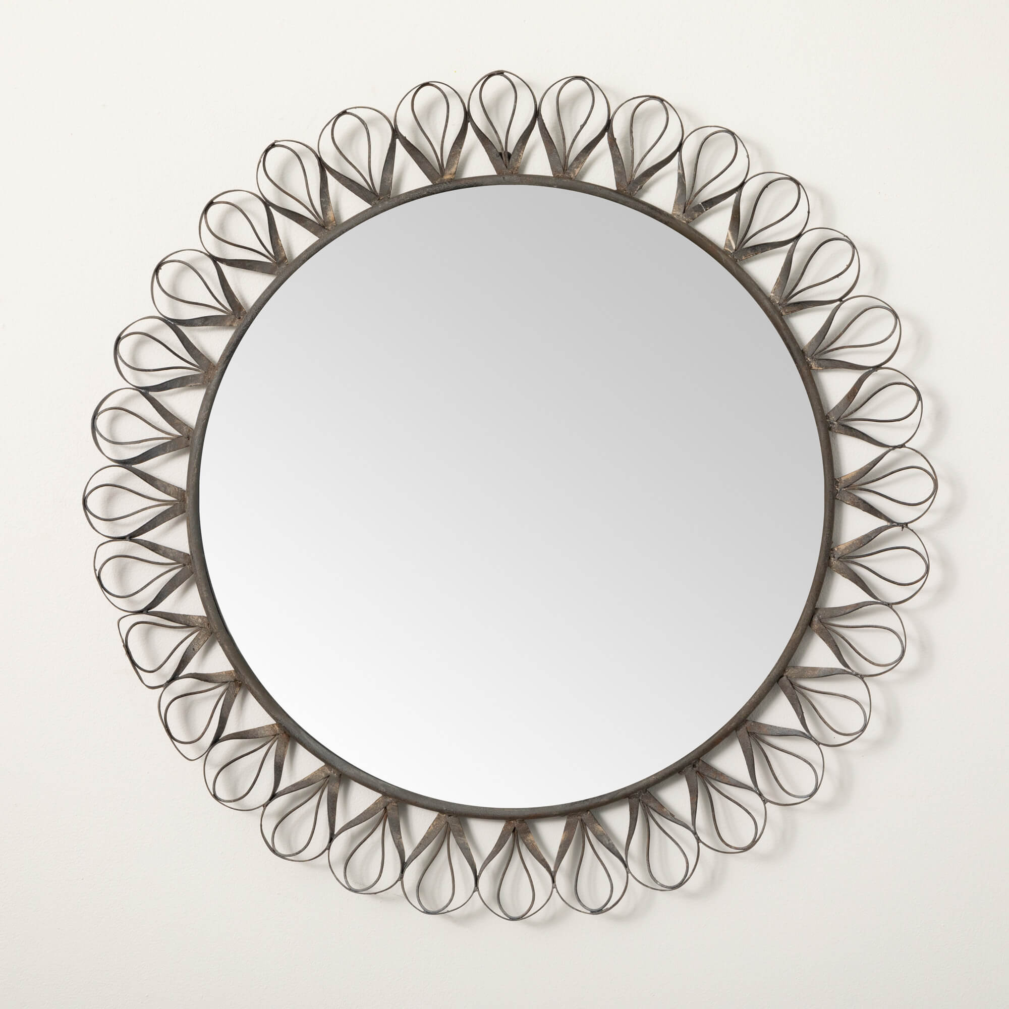 METAL BAROQUE YARD WALL MIRROR