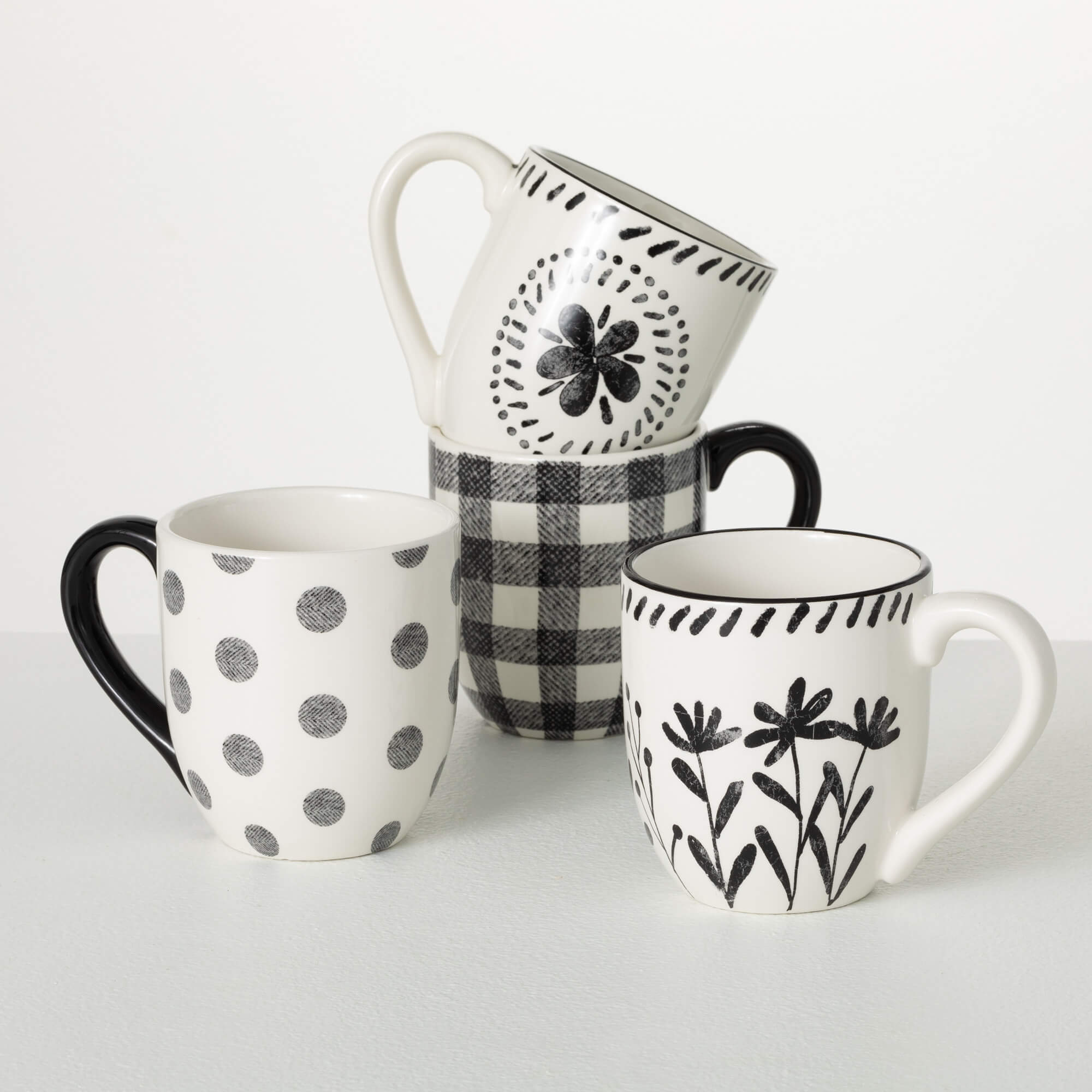 BLACK AND WHITE PATTERN MUGS