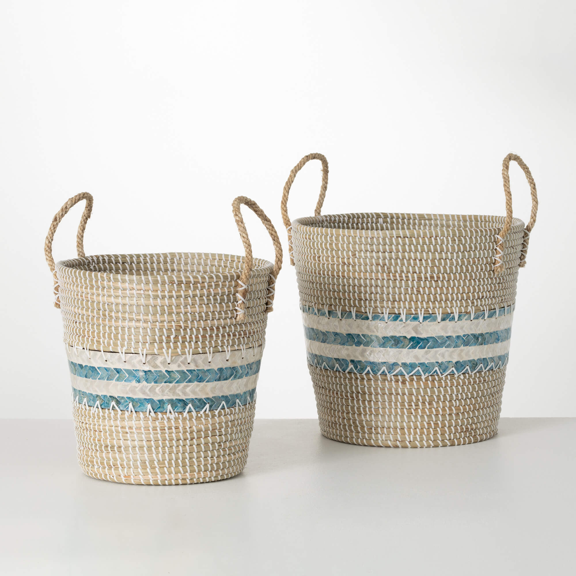 WOVEN CAPIZ BASKET Set 2