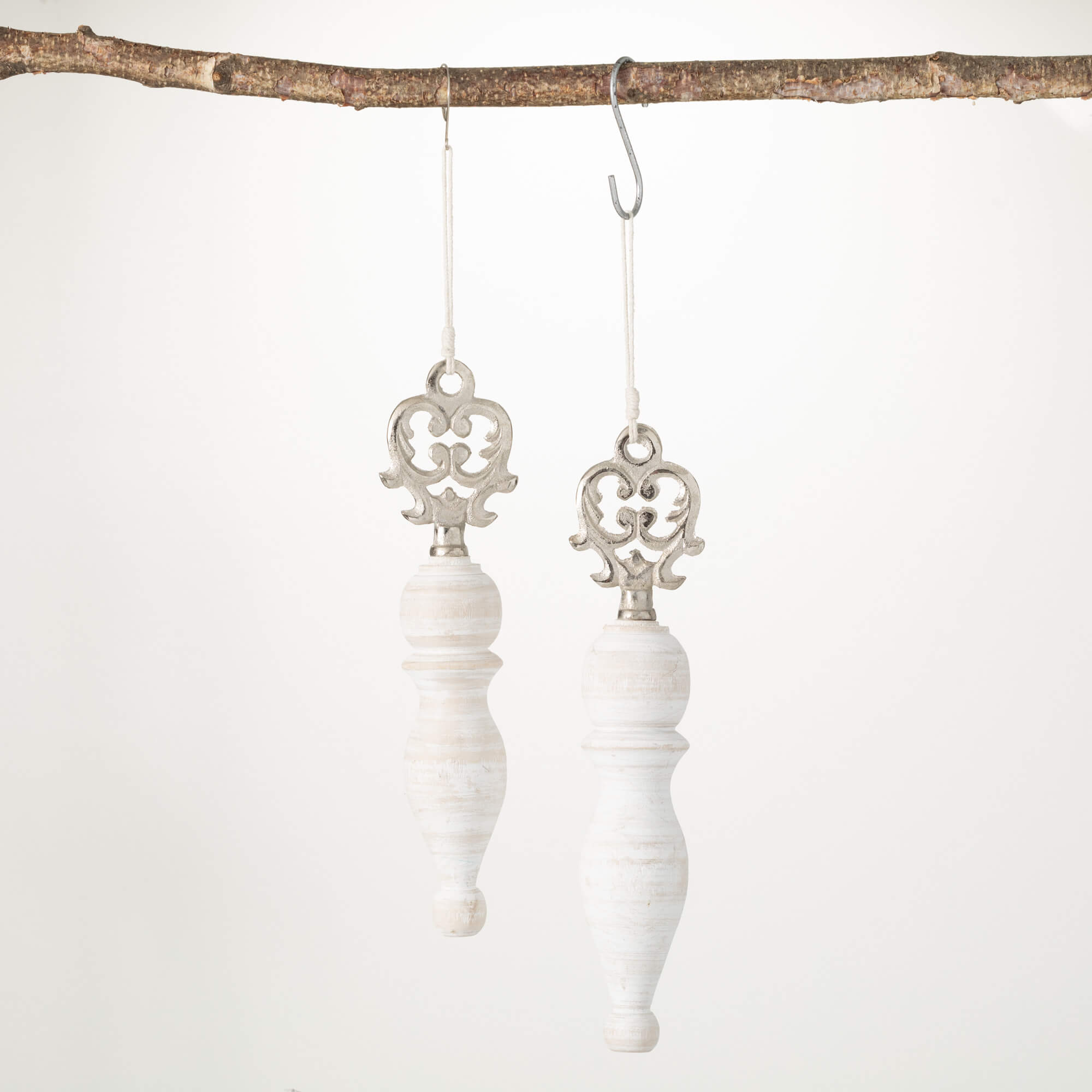 KEY TOP FINIAL ORNAMENT SET