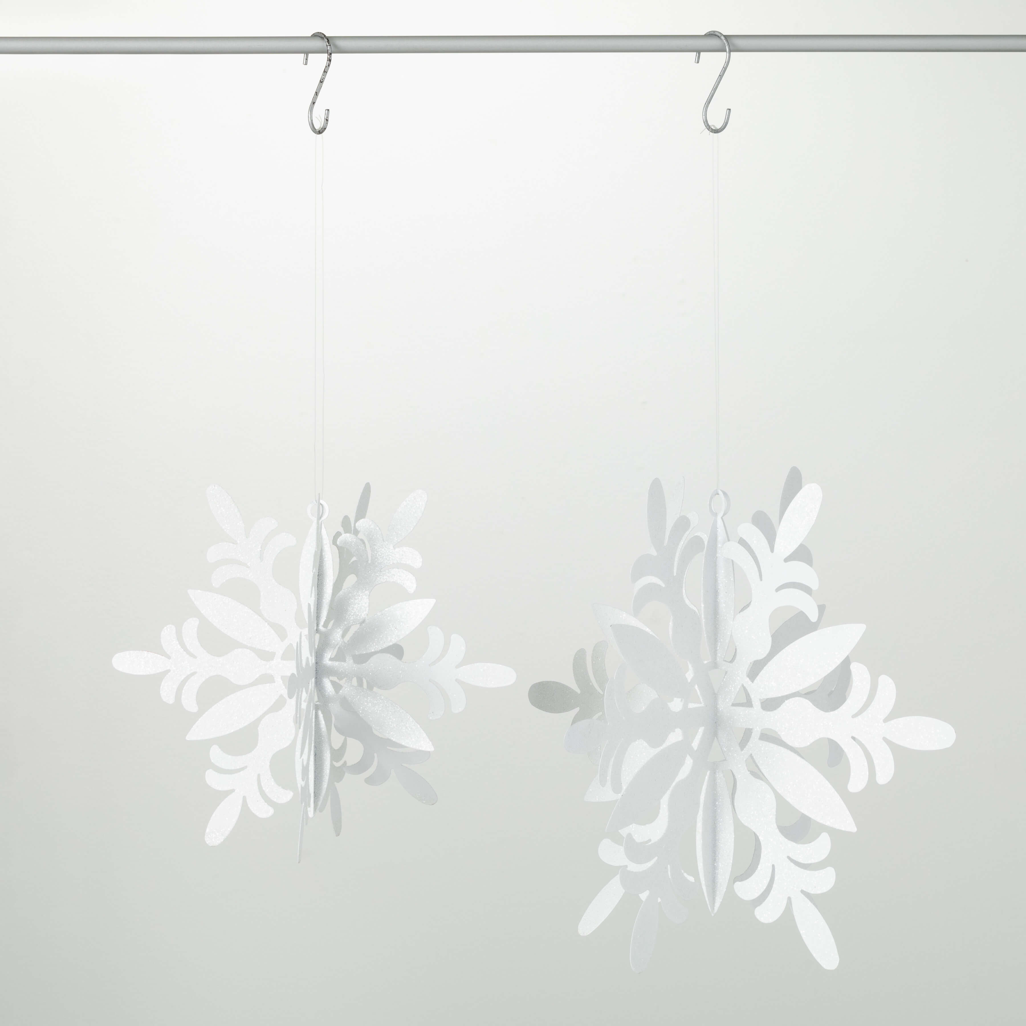 WHITE 3D SNOWFLAKE ORNAMENTS