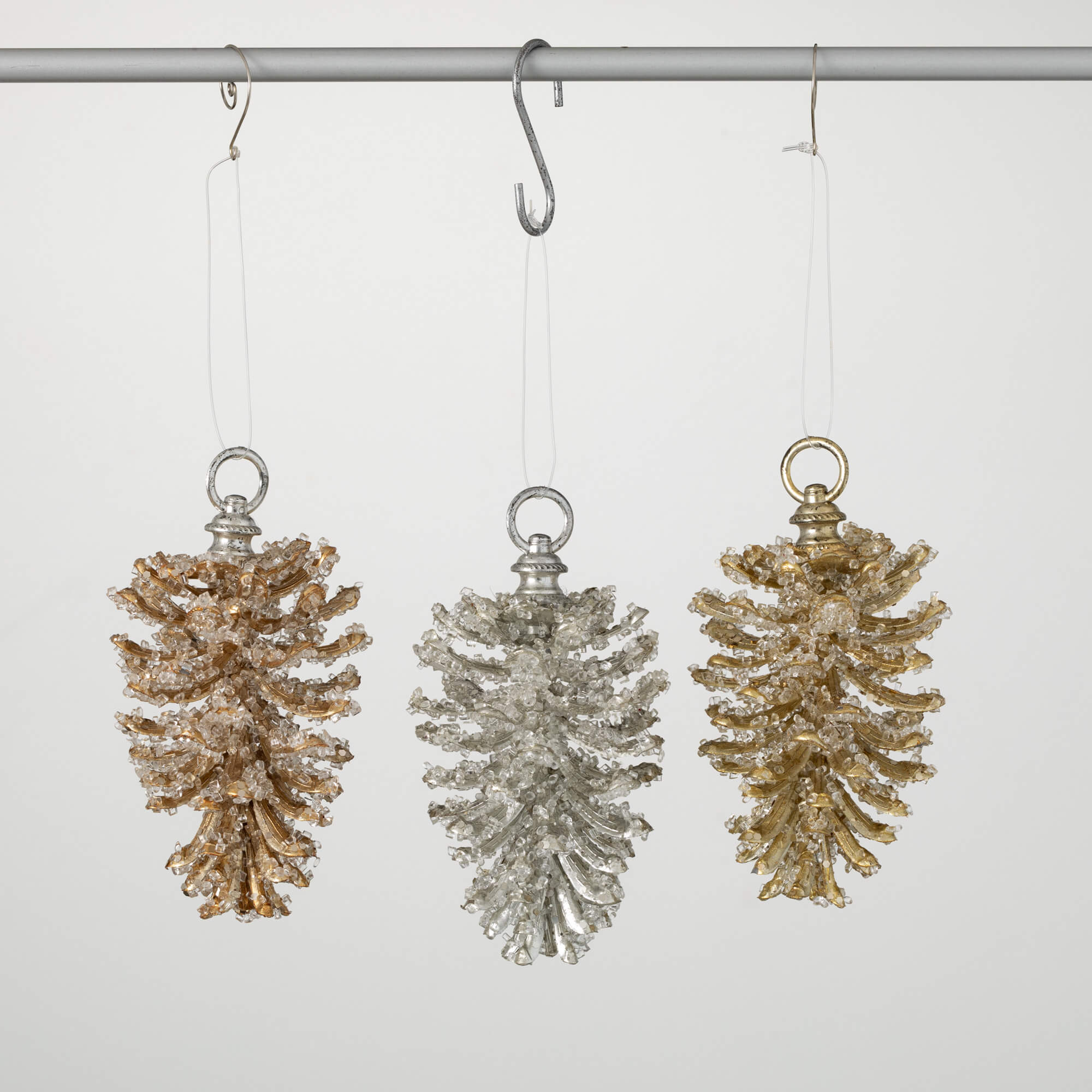 GLITTERED PINECONE ORNAMENTS