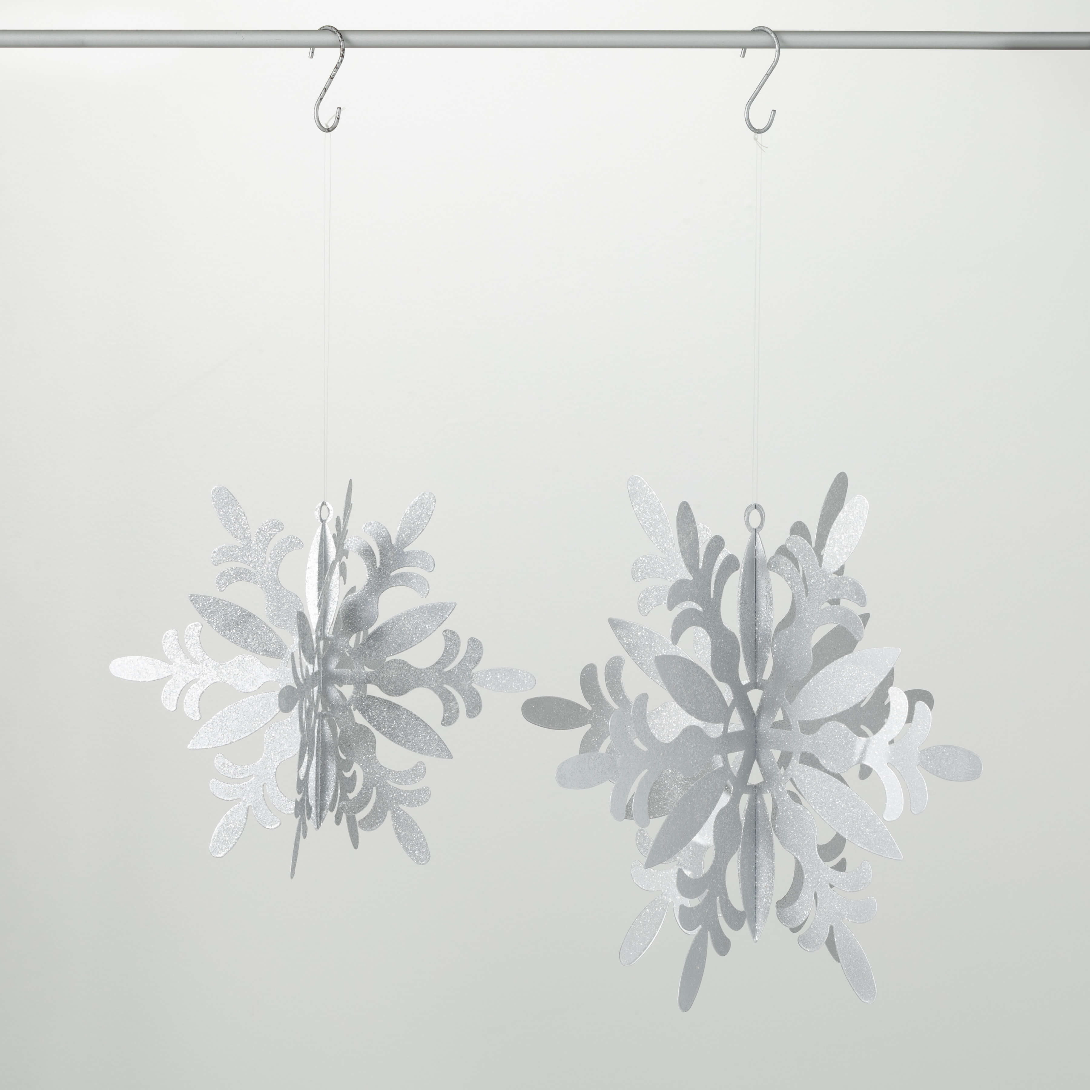 SILVER 3D SNOWFLAKE ORNAMENTS