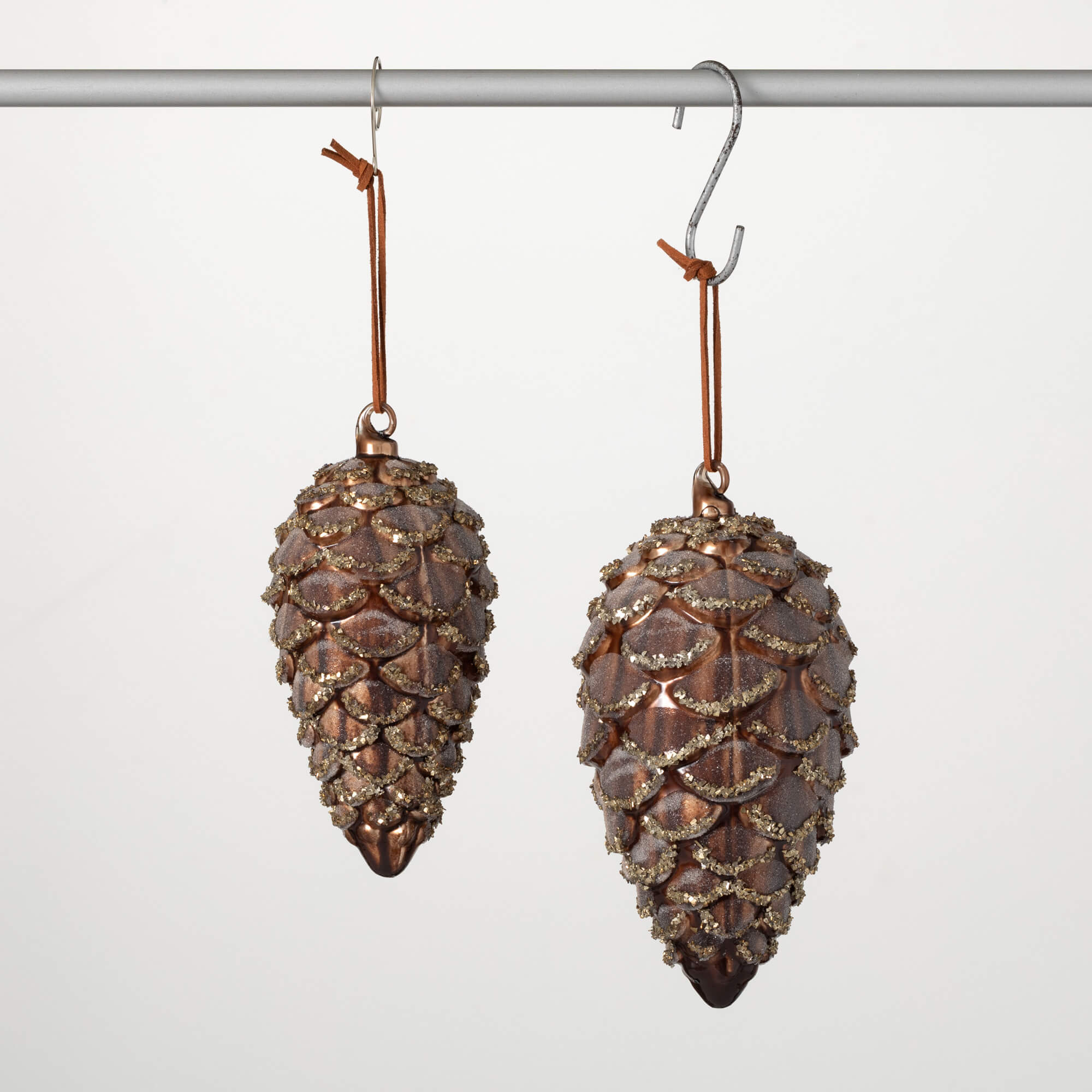 SPARKLING PINECONE ORNAMENTS