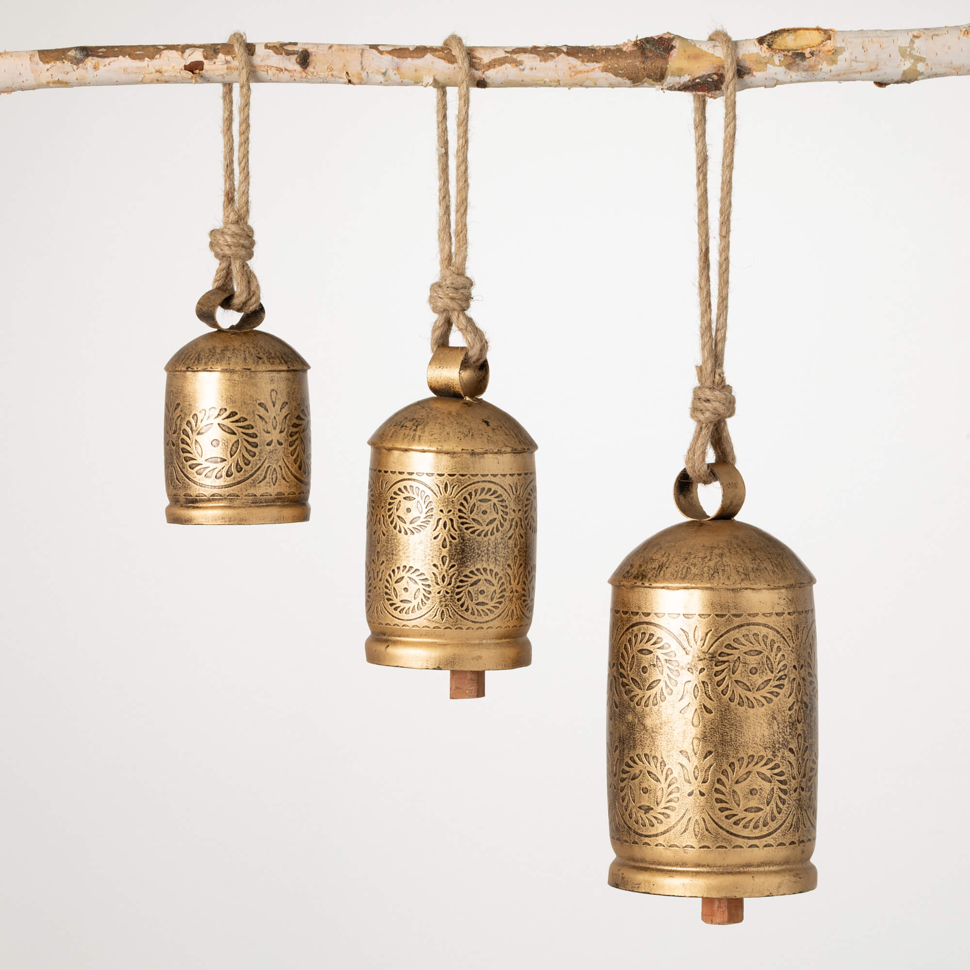 EMBOSSED BELL ORNAMENT SET 3