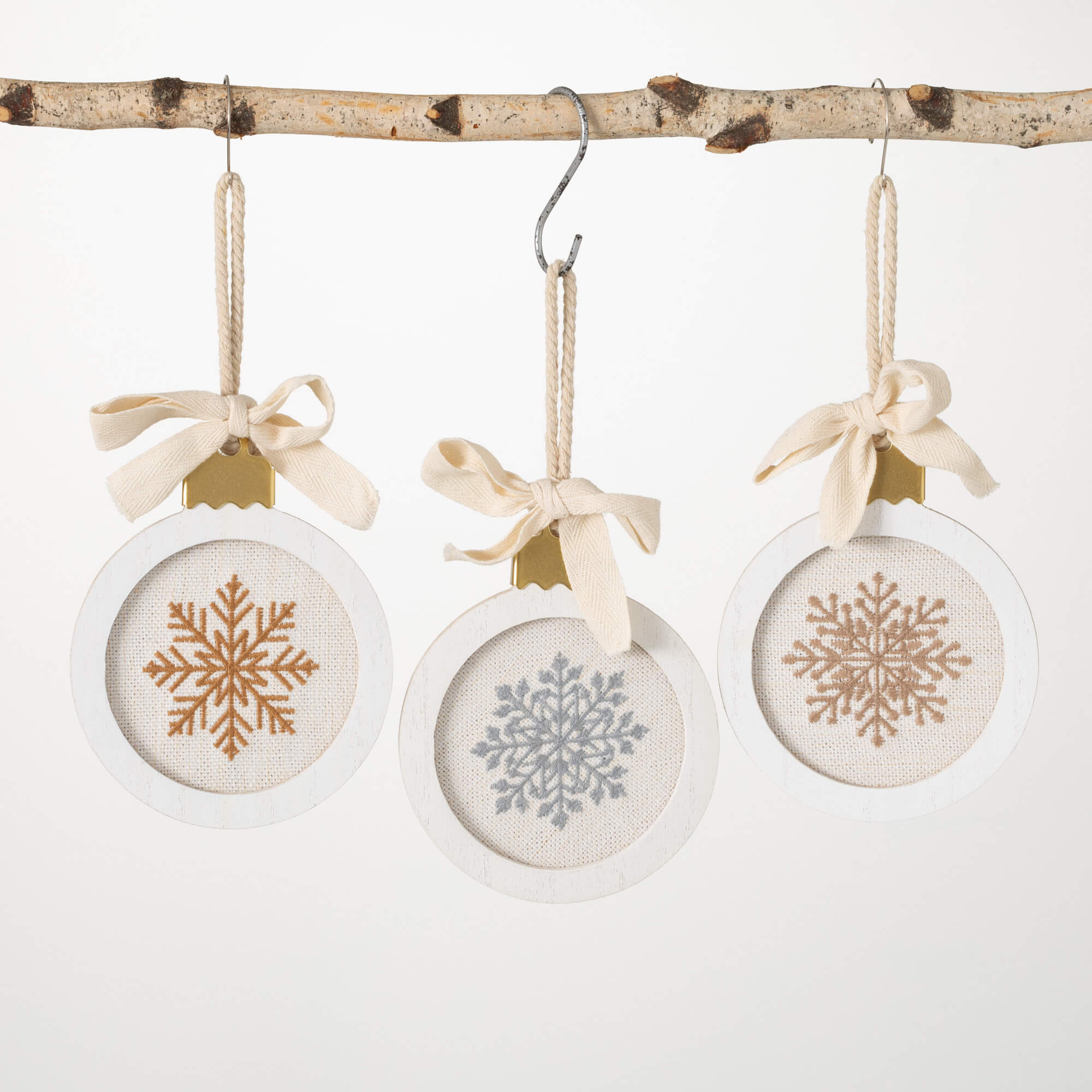 CROSS STITCH SNOWFLAKE ORNAMEN