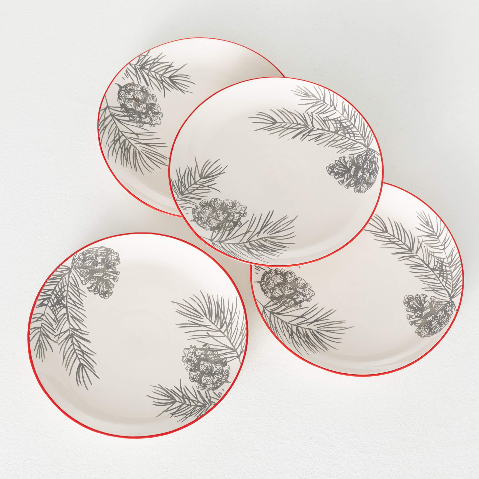 RED RIMMED PINECONE PLATE SET