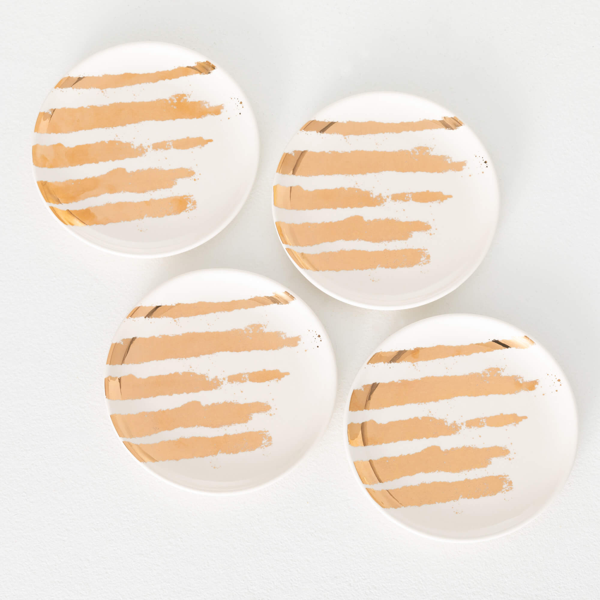 GOLD STRIPE SNACK PLATE SET 4