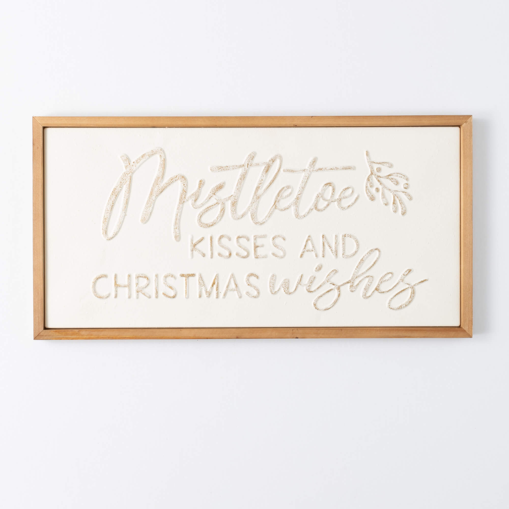 MISTLETOE KISSES WALL DECOR