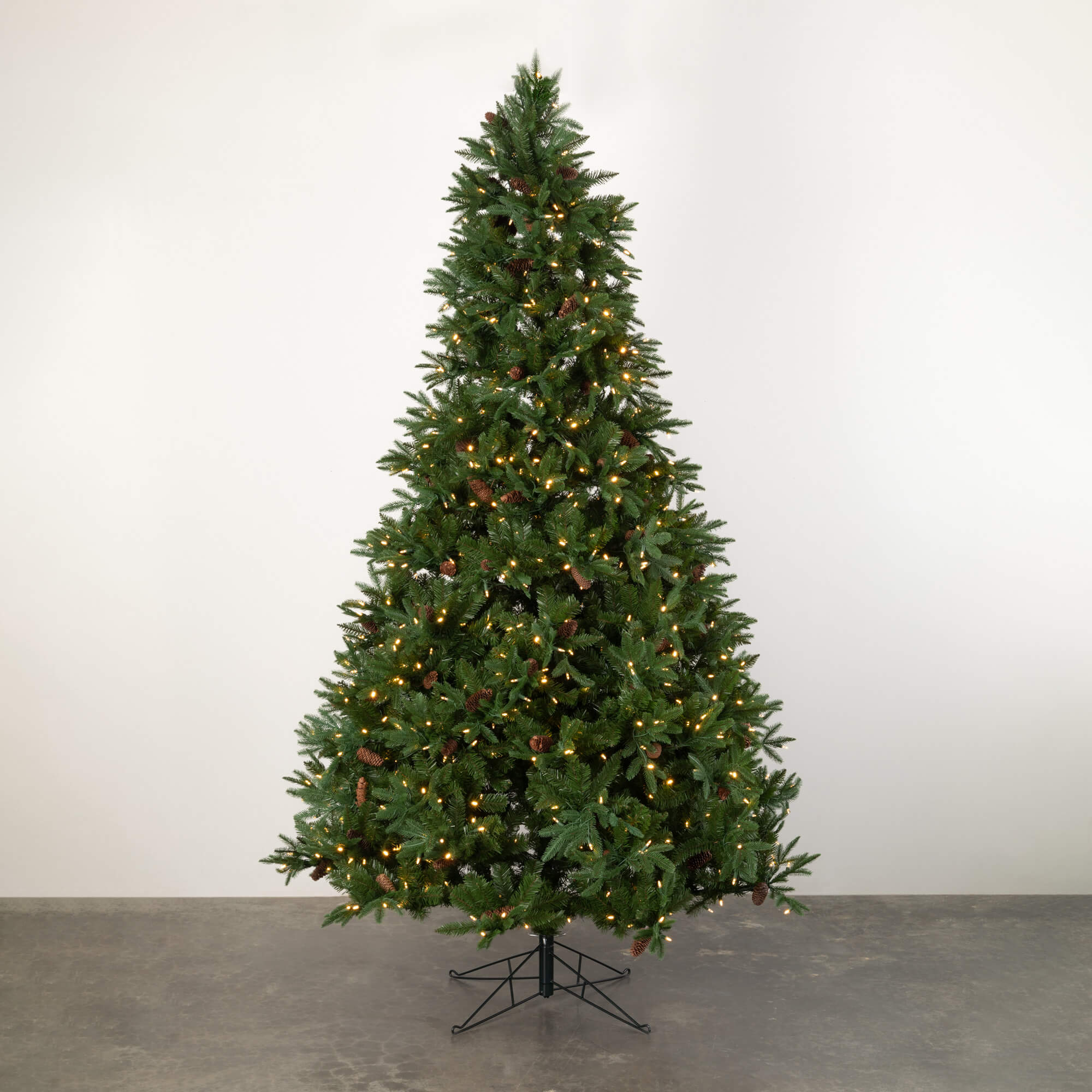 LARGE GREEN PRE-LIT PINE TREE