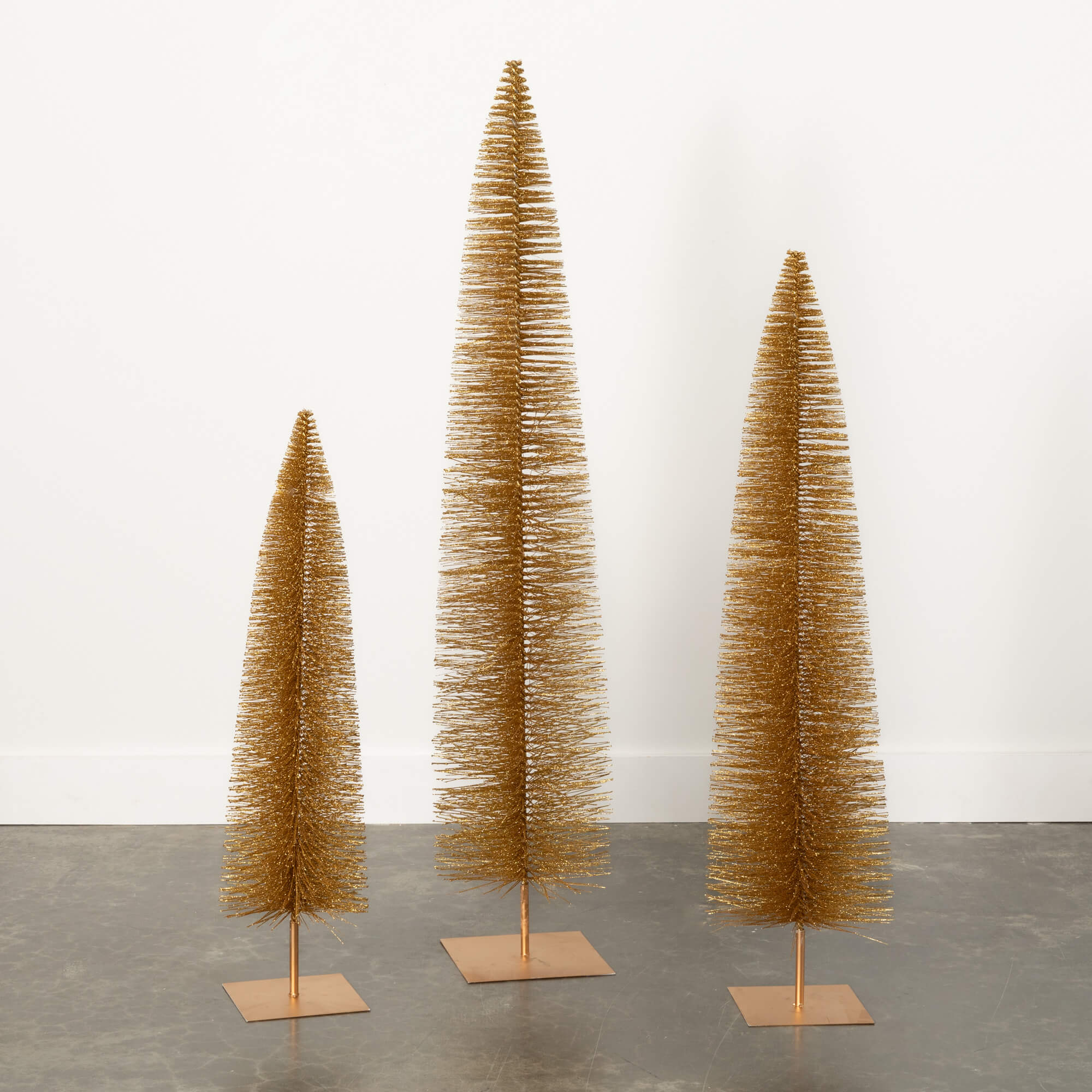 OVERSIZED BOTTLEBRUSH TREE SET