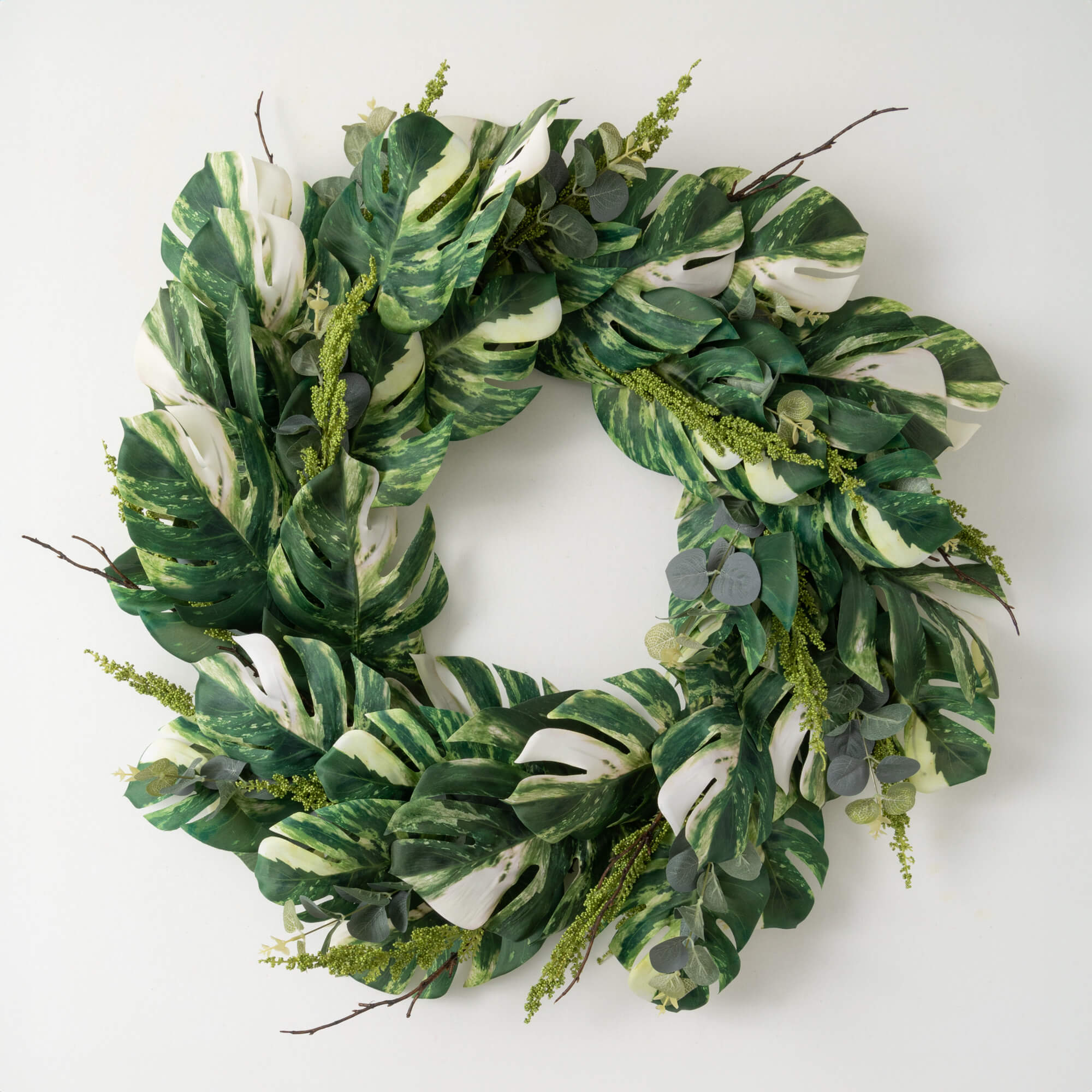 VARIEGATED LEAF WREATH