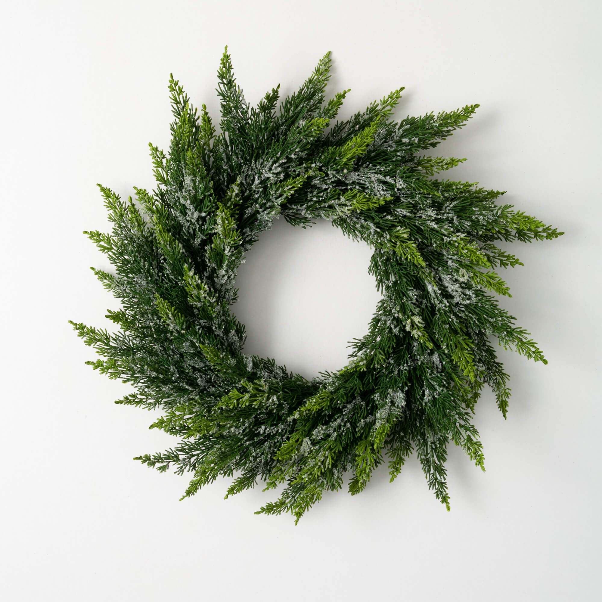 FROSTED GREEN CEDAR WREATH