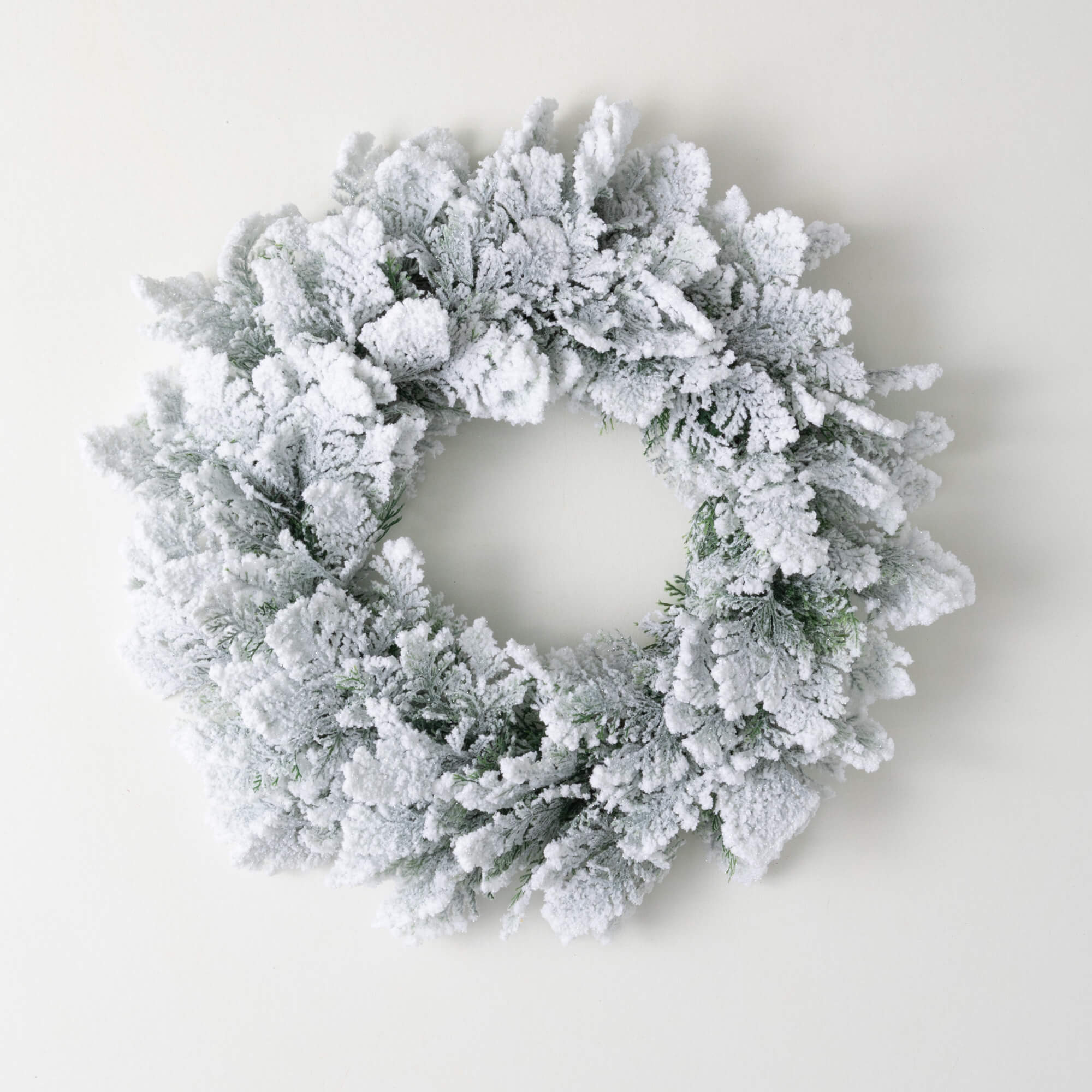 SNOWY CEDAR WREATH