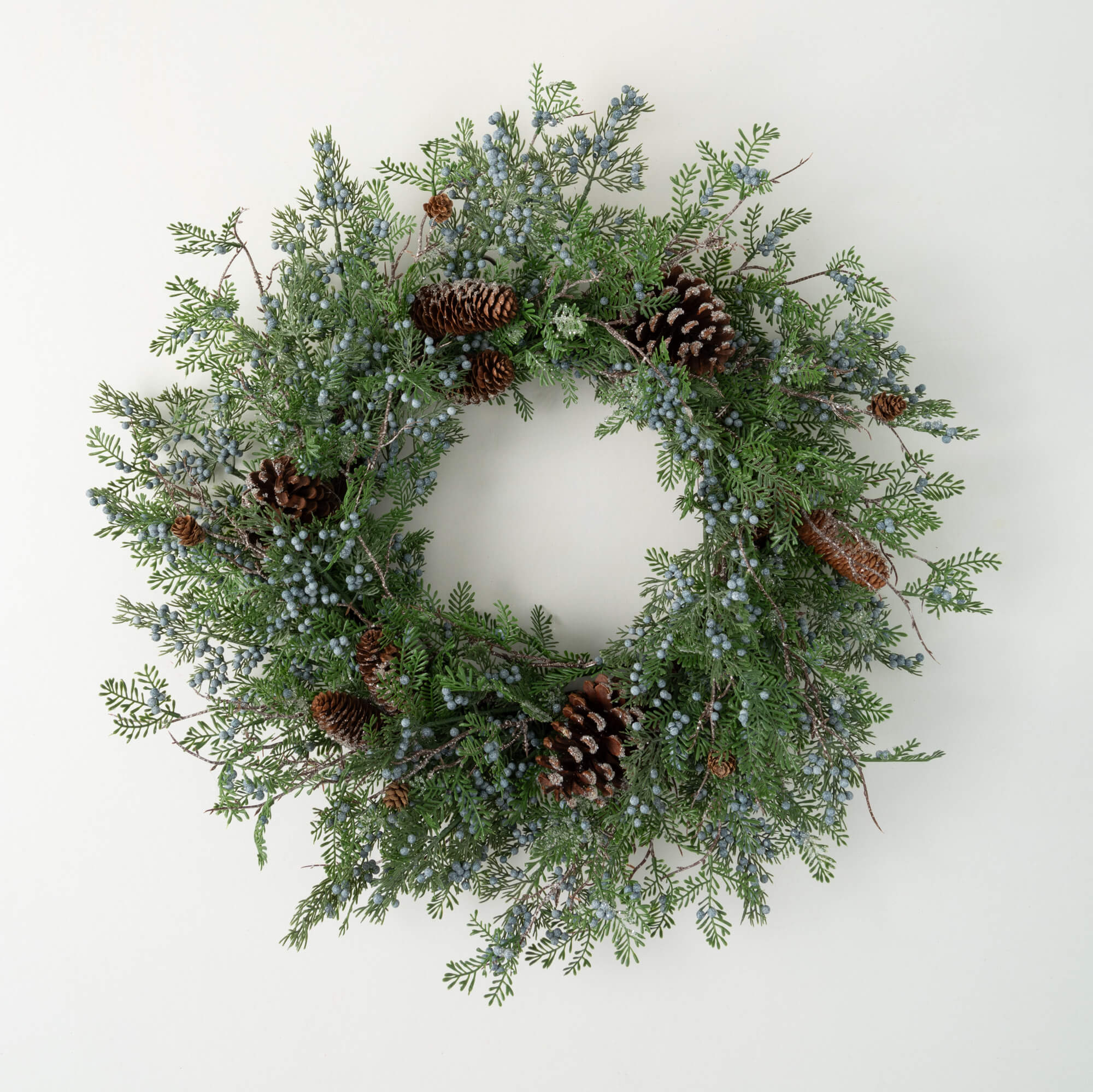 BERRY CEDAR WREATH